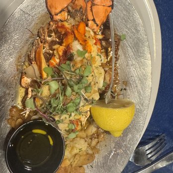 The Nauti Lobstah - 1.5 lb Lazy man lobstah stuffed with shrimp and scallops - Seafood Near Me - Apopka, Florida