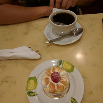 Fleur de Cocoa - White Chocolate Mousse with Raspberry filling and a small coffee came out to be around $9 bucks - Bakeries Near Me - Los Gatos, California
