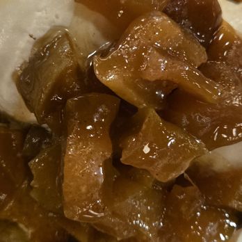 Kaimuki Shokudo - close up of apple and cinnamon - Japanese Near Me - Honolulu, Hawaii