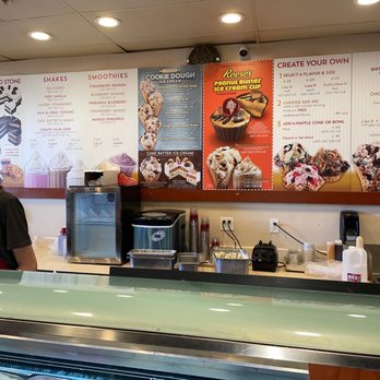 Cold Stone Creamery - Ice Cream & Frozen Yogurt Near Me - Pinole, California