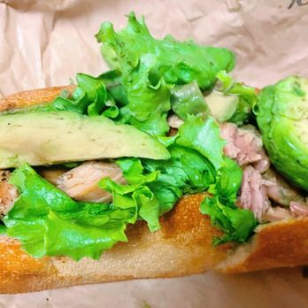 Angiday - California Avocado Chicken Banh Mi / Bánh Mì Gà Bơ - Vietnamese Near Me - San Francisco, California