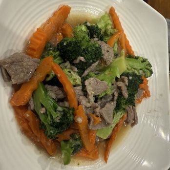 Chai Thai Noodles Hayward - Beef & Broccoli - Thai Near Me - Hayward, California Chai Thai Noodles Hayward - Beef & Broccoli - Thai Near Me - Hayward, California