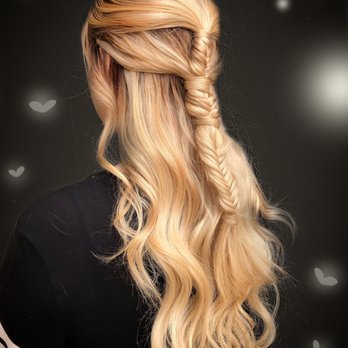 Stephanie Hodges - Hair Stylists Near Me - Oak Park, California Stephanie Hodges - Hair Stylists Near Me - Oak Park, California