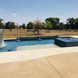 Splash Pools - Custom Pool by Splash Pools Inc.