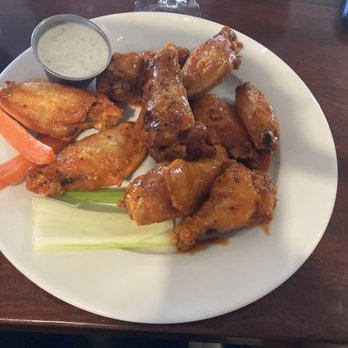 V's Taproom - Wings are on point! - New American Near Me - Peoria, Arizona V's Taproom - Wings are on point! - New American Near Me - Peoria, Arizona