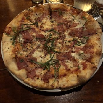 Paesanos - Sicilian Pizza - Italian Near Me - Davis, California