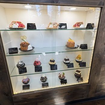 LUMI Dessert Cafe - Desserts Near Me - Redmond, Washington LUMI Dessert Cafe - Desserts Near Me - Redmond, Washington