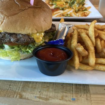 LaBelle Brewing - Burger - Breweries Near Me - LaBelle, Florida LaBelle Brewing - Burger - Breweries Near Me - LaBelle, Florida