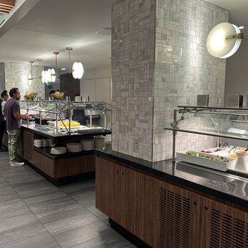 The Centurion Lounge - Hot foods - Airport Lounges Near Me - Seattle, Washington The Centurion Lounge - Hot foods - Airport Lounges Near Me - Seattle, Washington