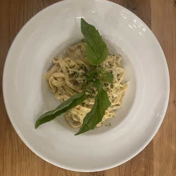 IL  Posto - Make your own pasta - Tagliatelle Pasta with Alfredo sauce (Cream, butter, parmigiano, pepper and parsley). - Italian Near Me - San Diego, California