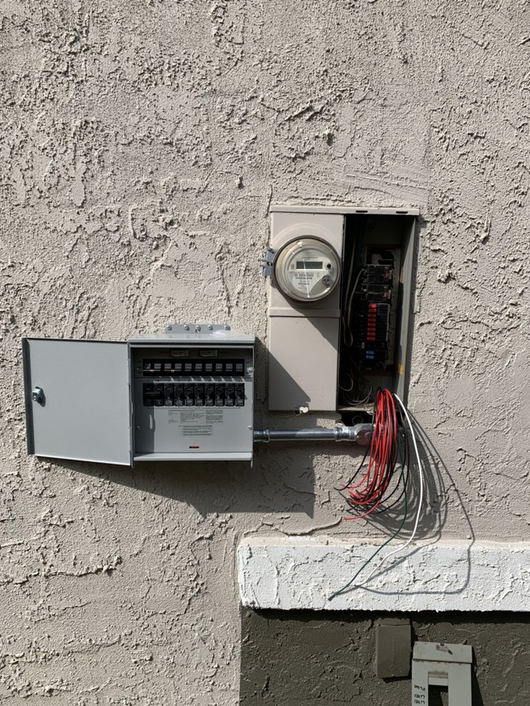 Slide of Luminor Electric