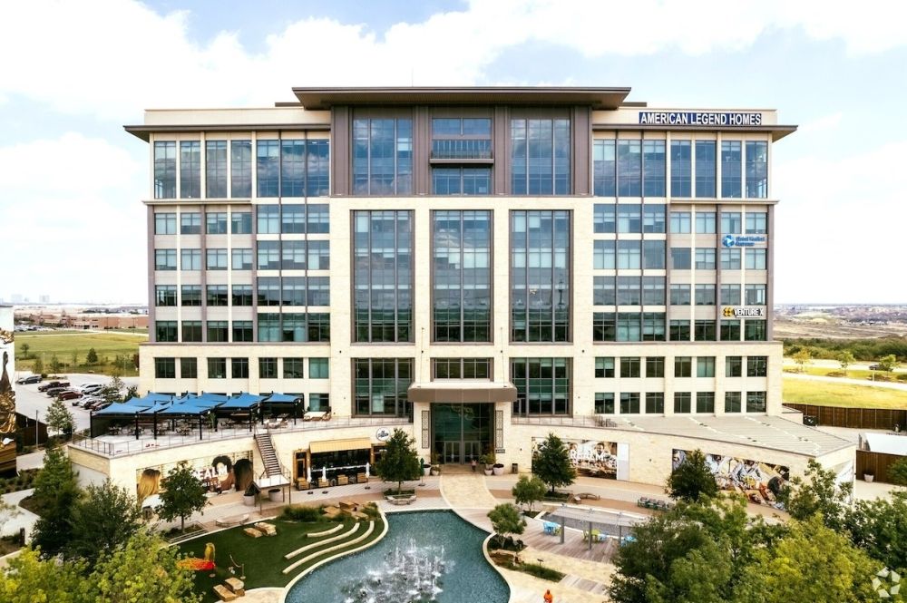 Slide of Lone Wolf Exteriors