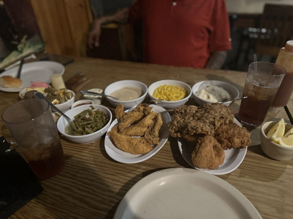 Food from Belle's Chicken Dinner House