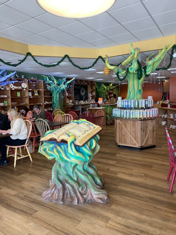 POTTERY HOLLOW Updated July 2024 29 Photos & 33 Reviews 116 N