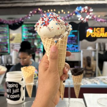 Way-Har Farms Store - Freedom Sprinkles! - Ice Cream & Frozen Yogurt Near Me - Bernville, Pennsylvania