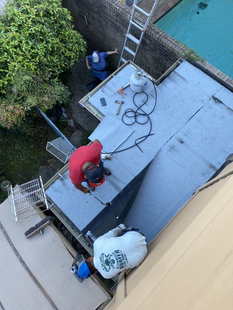 Slide of Quality King Roofing