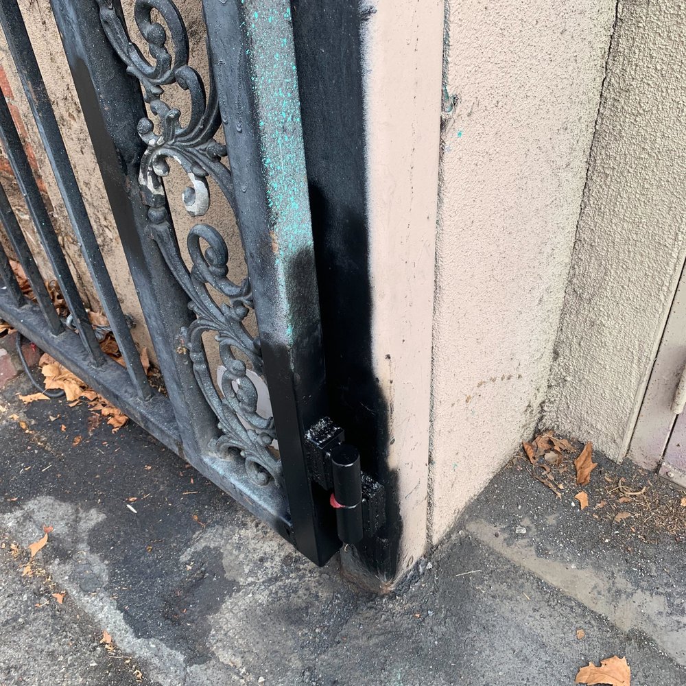 Brian's Welding - After: fixed hinges - Fences & Gates Near Me - San Jose, California