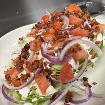Hydro Tavern - Breakfast & Brunch Near Me - Berlin, New Hampshire