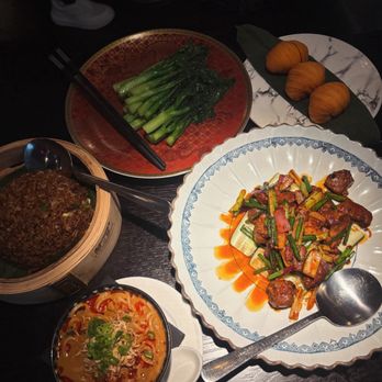 Hutong - Chef's fried rice, Kai-Lan Chinese Broccoli, Wagyu Beef Mille-feuille, Mala Beef Tenderloin & Dan Dan Noodles - Dim Sum Near Me - New York, New York