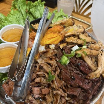 Pho Madame Saigon - A12. Madame Saigon Street Platter - Vietnamese Near Me - Toronto, Ontario Pho Madame Saigon - A12. Madame Saigon Street Platter - Vietnamese Near Me - Toronto, Ontario