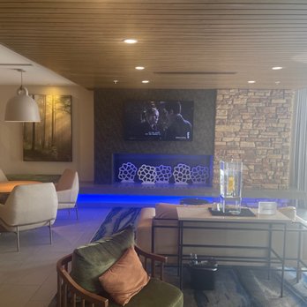Fairfield by Marriott Inn & Suites Wenatchee - Lobby - Hotels Near Me - East Wenatchee, Washington Fairfield by Marriott Inn & Suites Wenatchee - Lobby - Hotels Near Me - East Wenatchee, Washington