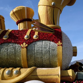 Float Fest - Honda float, 110 foot long Power of Dreams Express is the lead float entry for the 2018 Rose Parade. - Festivals Near Me - Pasadena, California Float Fest - Honda float, 110 foot long Power of Dreams Express is the lead float entry for the 2018 Rose Parade. - Festivals Near Me - Pasadena, California