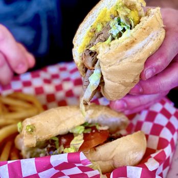 Gold Post Sandwich House - New Orleans roast beef Po'boy dressed yum yum yum :)... - Sandwiches Near Me - Hattiesburg, Mississippi Gold Post Sandwich House - New Orleans roast beef Po'boy dressed yum yum yum :)... - Sandwiches Near Me - Hattiesburg, Mississippi