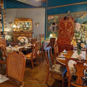 WHITE BRANCHES - Dining area - Tea Rooms Near Me - Mount Vernon, Washington WHITE BRANCHES - Dining area - Tea Rooms Near Me - Mount Vernon, Washington