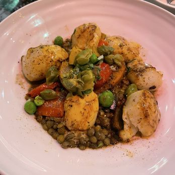 Le Hide - Scallops and lentils - French Near Me - Paris, 75 Le Hide - Scallops and lentils - French Near Me - Paris, 75