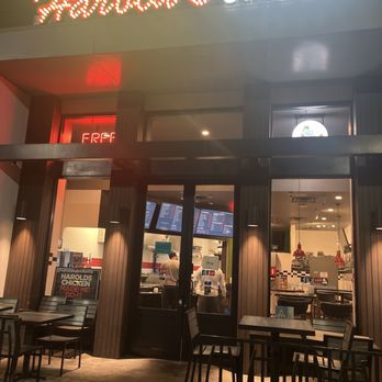 Harold’s Chicken - Chicken Shop Near Me - Culver City, California
