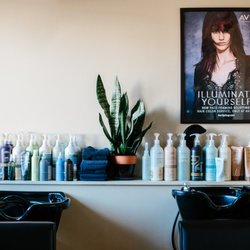 J Jukuri Spa and Salon
