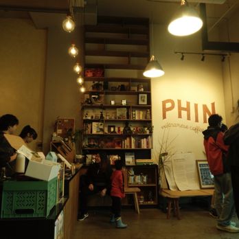 Phin - Interior - Coffee & Tea Near Me - Seattle, Washington