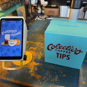 Colectivo Coffee Bay View - cashier - Coffee & Tea Near Me - Milwaukee, Wisconsin
