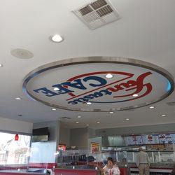 Fantastic Cafe - Clean& fresh dining area