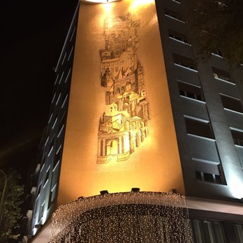 AC Hotel by Marriott Carlton Madrid - Hotels Near Me - Madrid, M