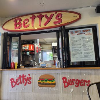 Betty's Burgers Joint - Burgers Near Me - Honolulu, Hawaii Betty's Burgers Joint - Burgers Near Me - Honolulu, Hawaii
