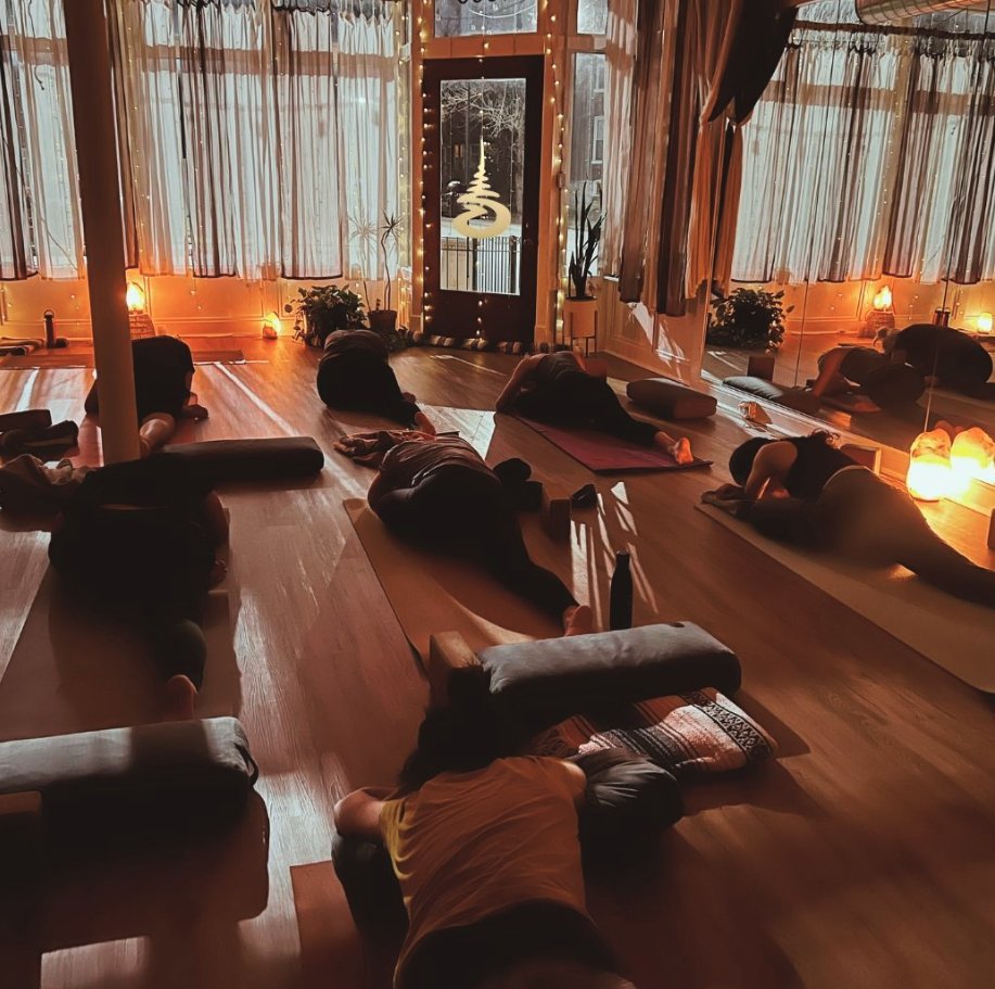 ALIGN Massage & Yoga Studio Logo