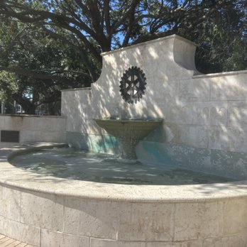 Centennial Fountain - Landmarks & Historical Buildings Near Me - Vero Beach, Florida Centennial Fountain - Landmarks & Historical Buildings Near Me - Vero Beach, Florida