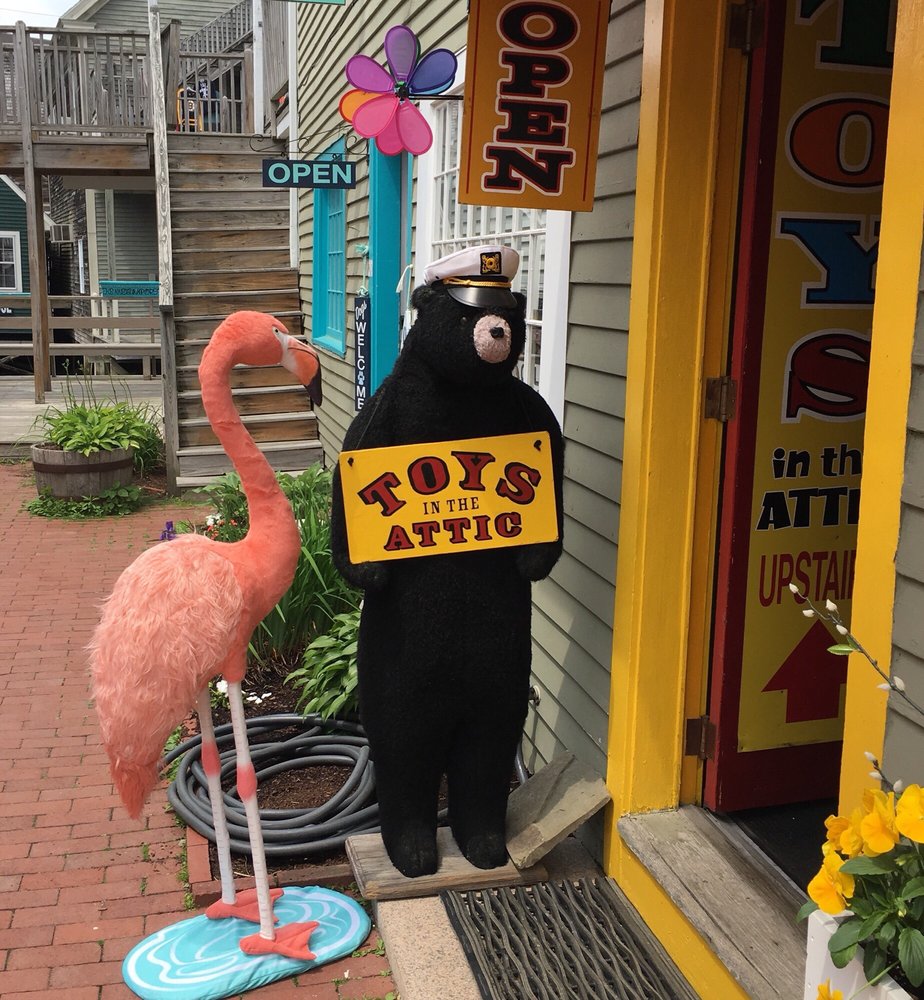 TOYS IN THE ATTIC Updated August 2024 15 Ocean Ave, Kennebunkport