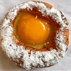 Sumatra Café - Peach pastry