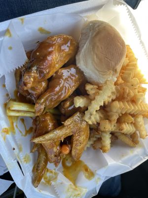 Ching's Hot Wings by null