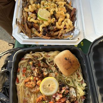 Greg's Gourmet Dishes - Loaded fries (with macaroni) and Fettuccine - Southern Near Me - Kalamazoo, Michigan Greg's Gourmet Dishes - Loaded fries (with macaroni) and Fettuccine - Southern Near Me - Kalamazoo, Michigan
