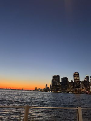 Brooklyn Bridge Park Pier 5 by null