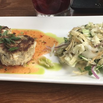 Tommy Bahama Restaurant - Crab cakes - Cocktail Bars Near Me - Jupiter, Florida