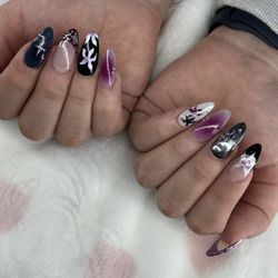 Bleu Nails