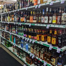 Ratu's Liquor & Market - Ratu's Liquor & Market
