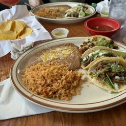 Chips and salsa are great and complimentary Chips and salsa are great and complimentary