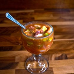 Mar Y Mar - Coctel de Camron y Pulpo