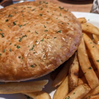 Cheddar's Scratch Kitchen - American Near Me - Cordova, Tennessee