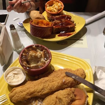 Mama J's Kitchen - Soul Food Near Me - Richmond, Virginia